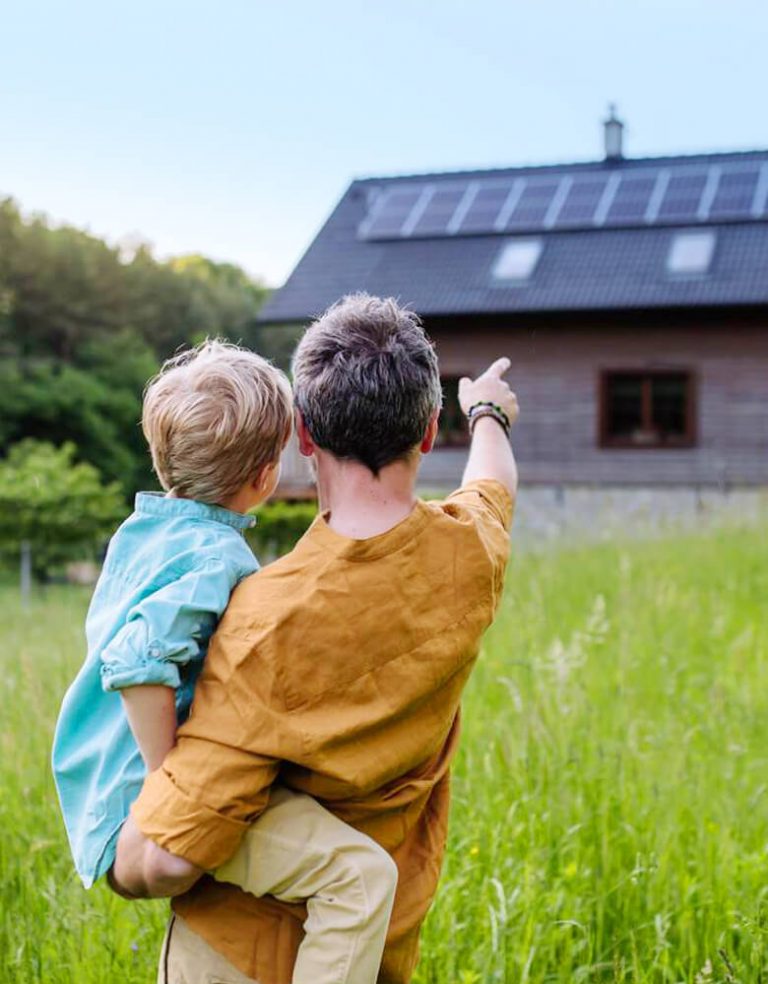Panneaux solaire installation photovoltaiques maison individuelle
